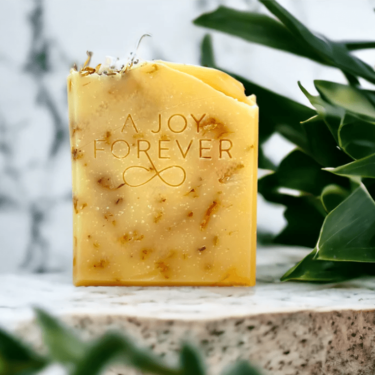 Fresh Lemongrass vegan soap; plant-based bar infused with refreshing lemongrass scent, providing gentle cleansing and moisturizing for skin with eco-friendly, cruelty-free ingredients.
