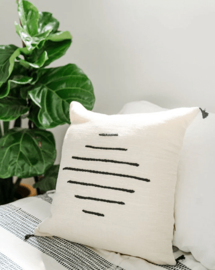 Helo Throw Pillow - Situations DesignsThrow PillowsSituations DesignsPLW-TUN-HELA-18