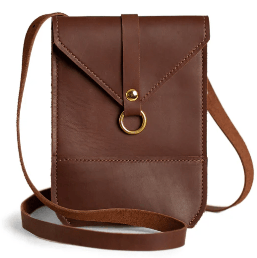 Postal crossbody handbag, stylish and functional with an adjustable strap, ideal for daily use and hands-free convenience. Chestnut Brown
